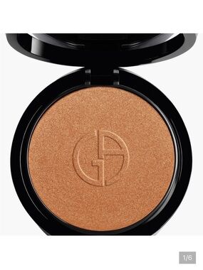 Giorgio Armani Luminous Silk Golden Glow Highlighter